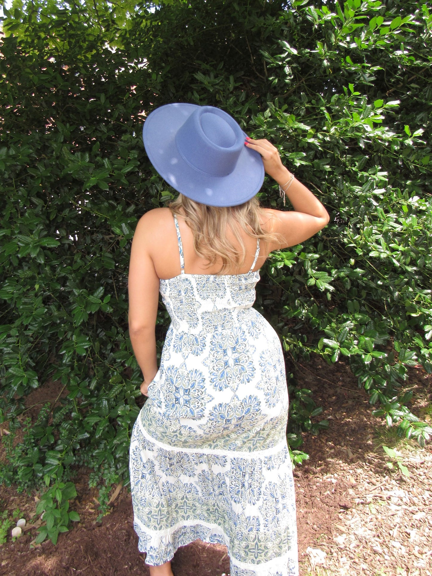 Sweet Pea Lace Trim Maxi Dress