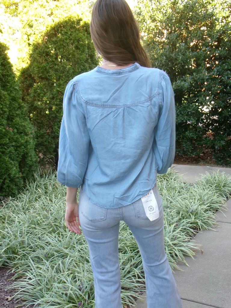 Chambray Buttonup LS Blouse