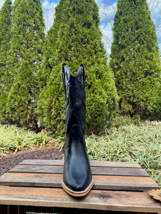 Black Beauty Cowgirl Boot
