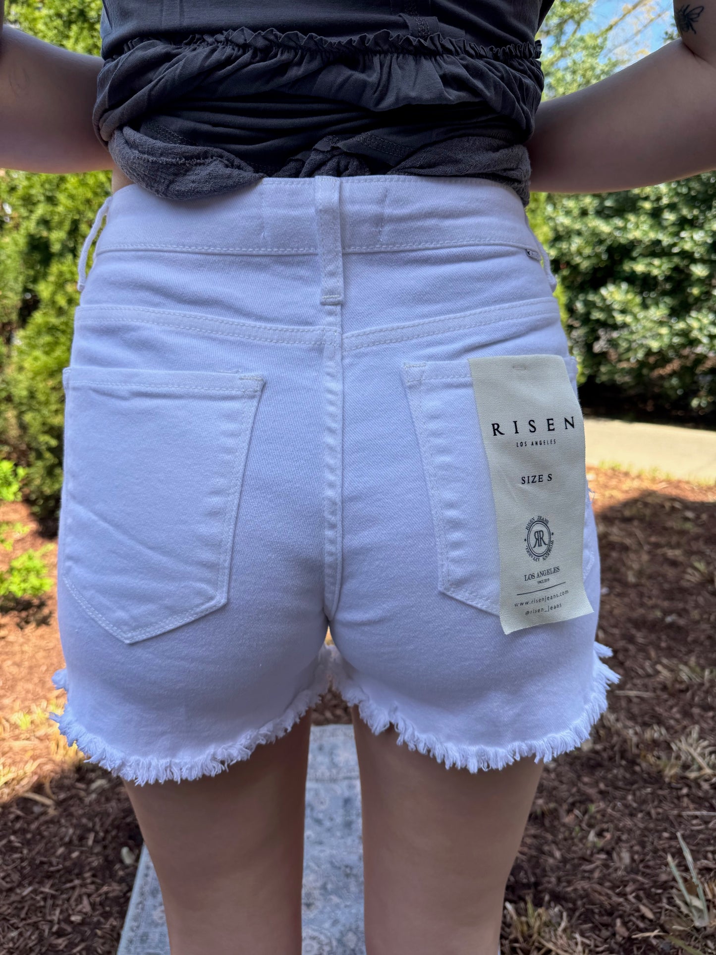 Risen White Fray Short