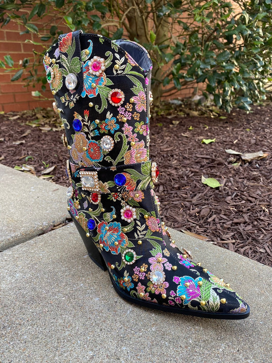 Diligent Black Bootie