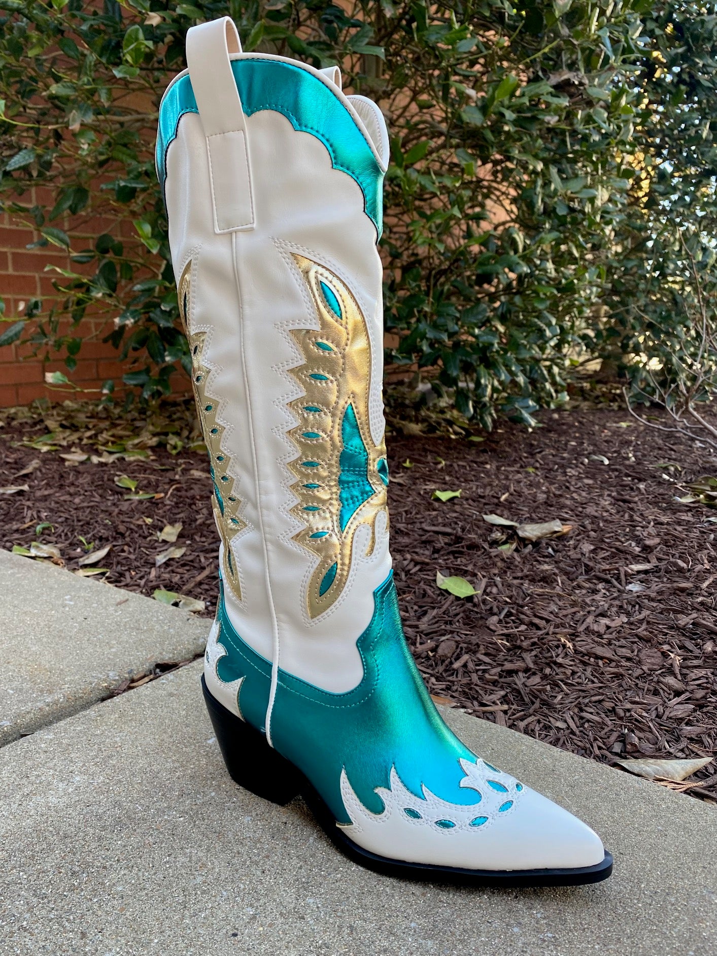 Apolline Green Cowgirl