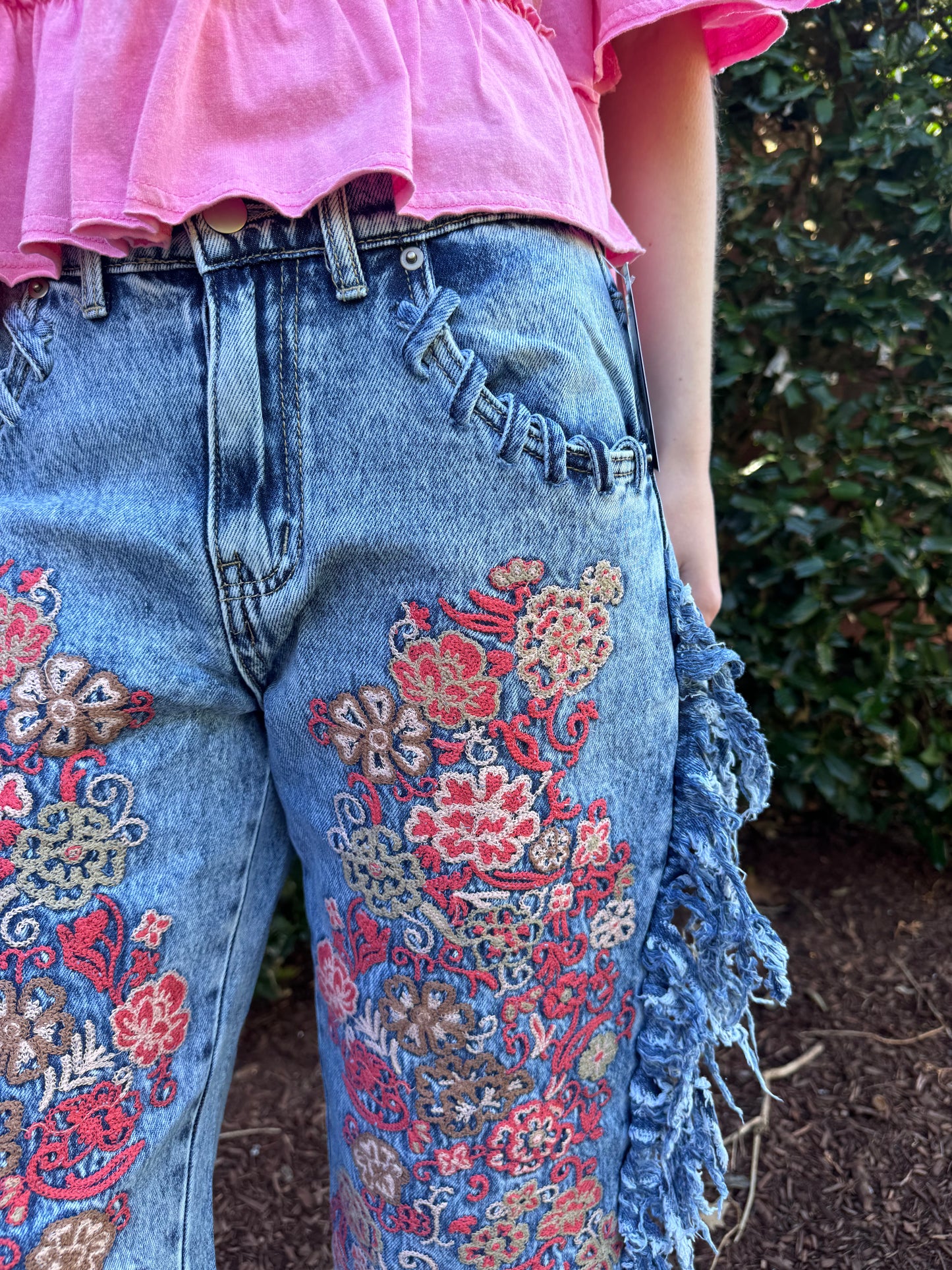 Summer Embroidered Fringe Jean