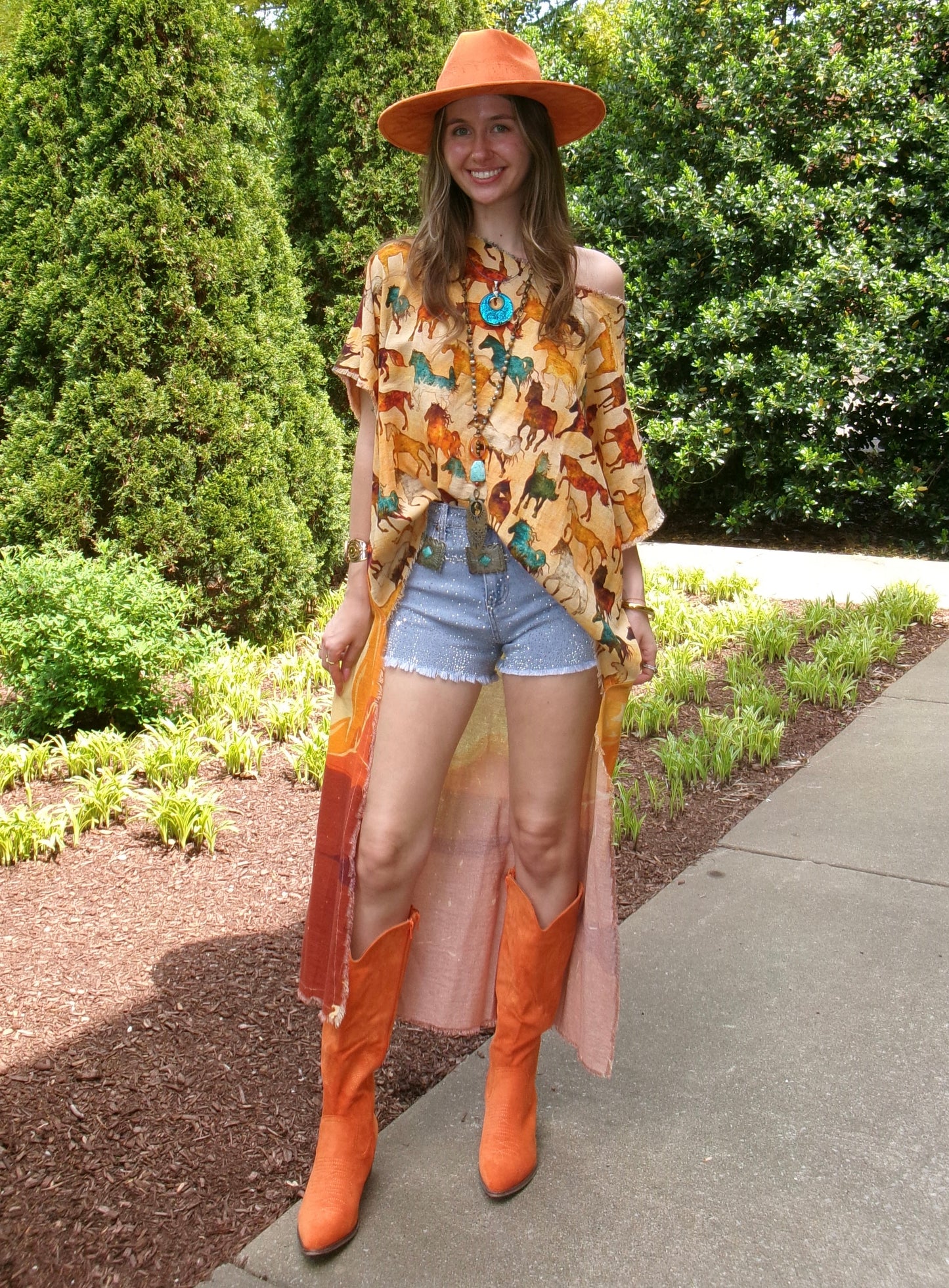 Hoot N' Holler Suede Boots