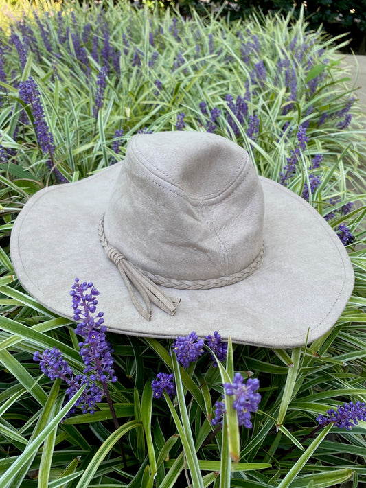 FLOPPY FEDORA HAT